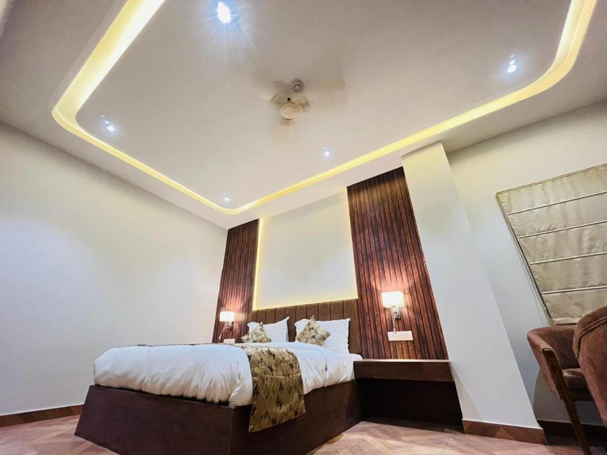 Hotel Ekas Lucknow