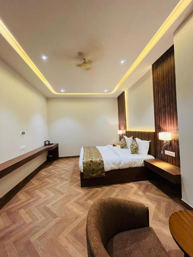 Ekas Hotel 4*