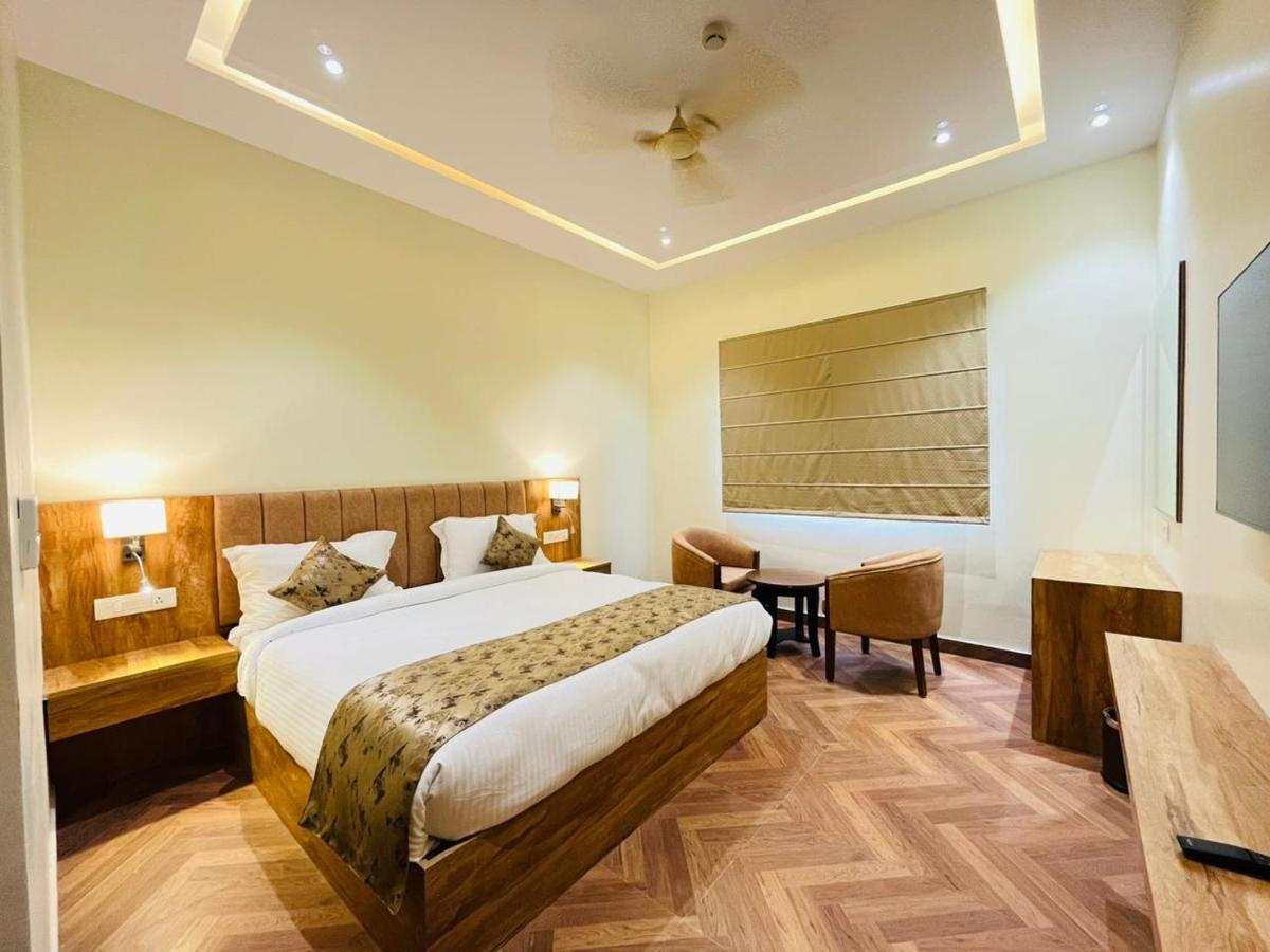 Ekas Hotel 4*
