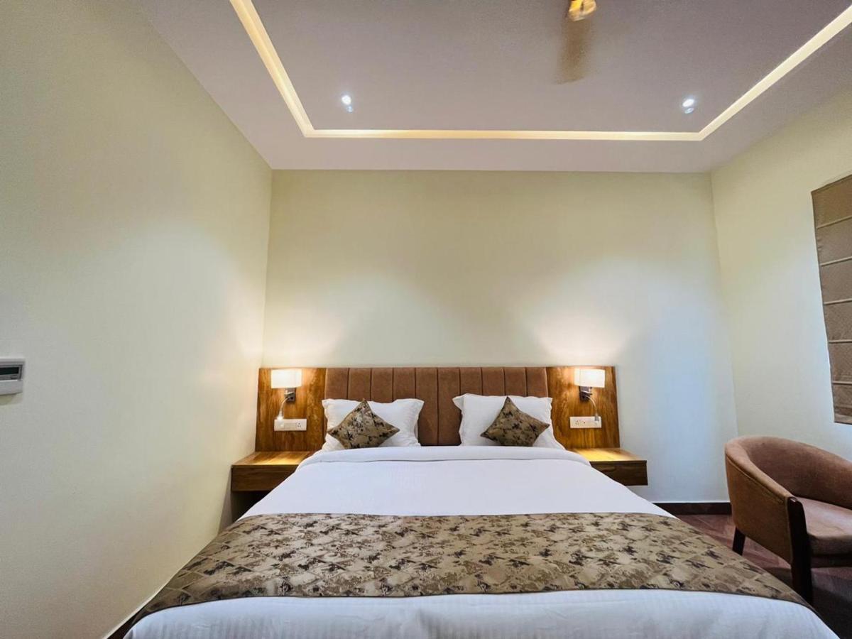 Ekas Hotel 4*