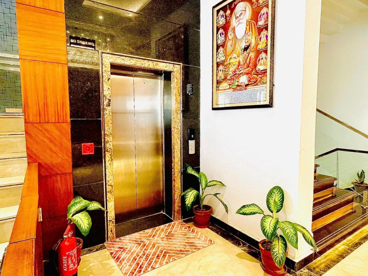 Ekas Hotel 4*