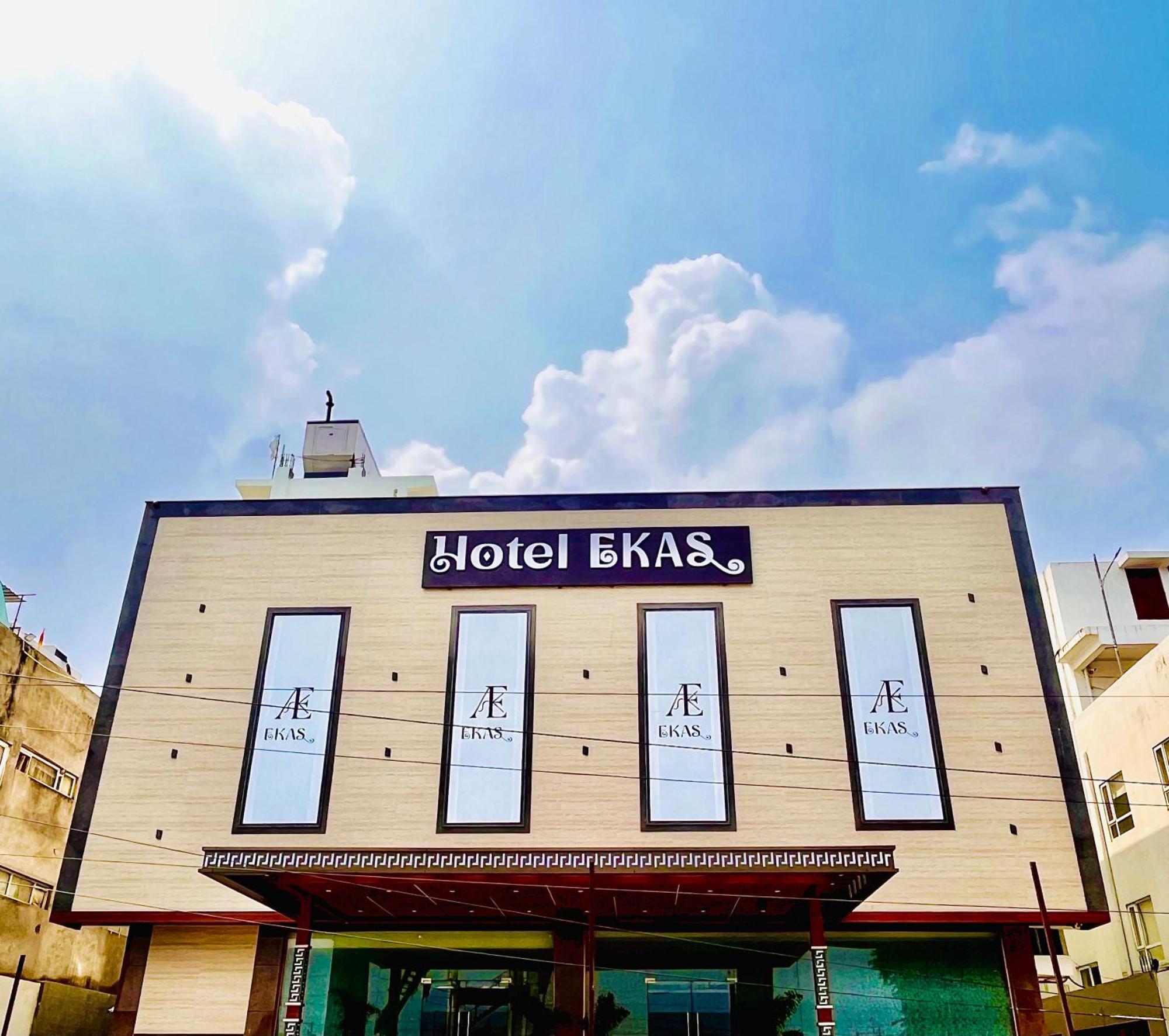 Hotel Ekas 4*
