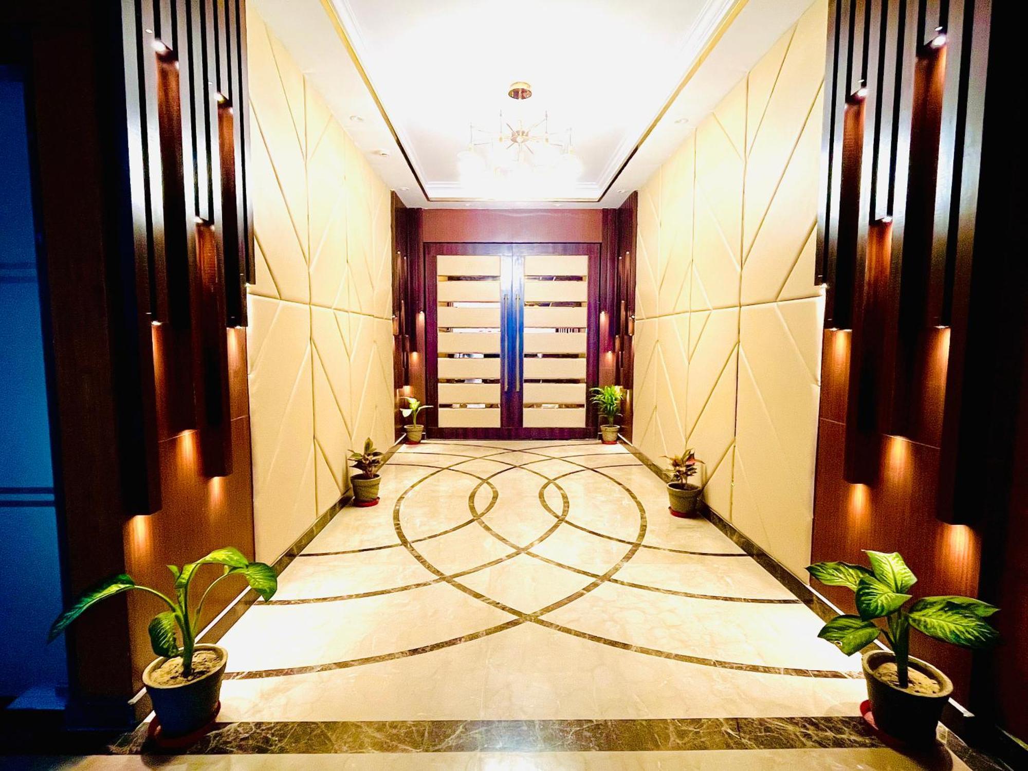 Ekas Hotel